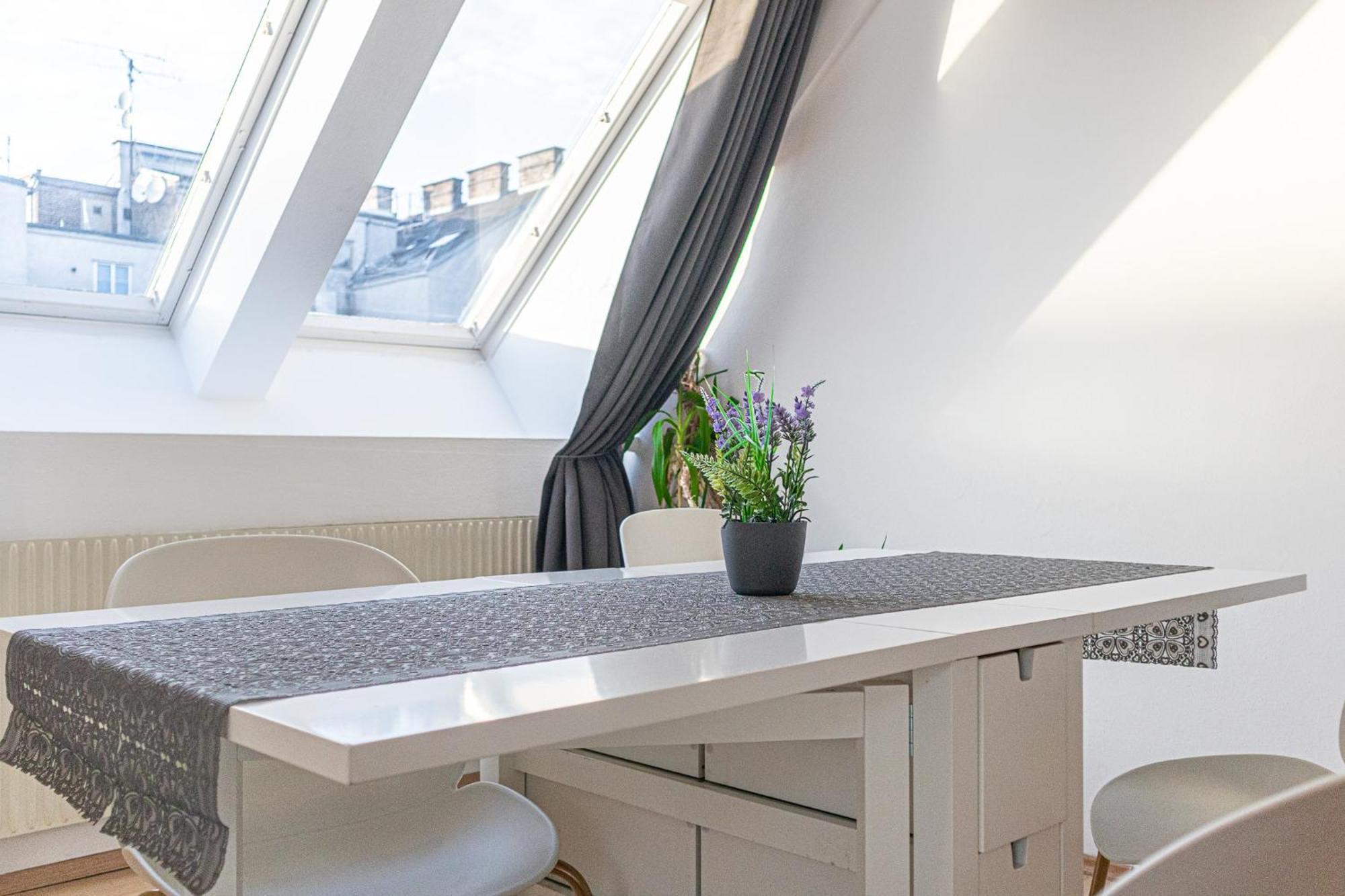 Comfy 2br Apt, Near Bahnhof Rennweg & Belvedere Appartement *